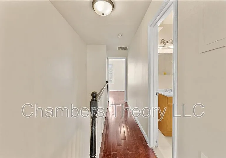 533 Florida Ave NW #2 — Photo 10
