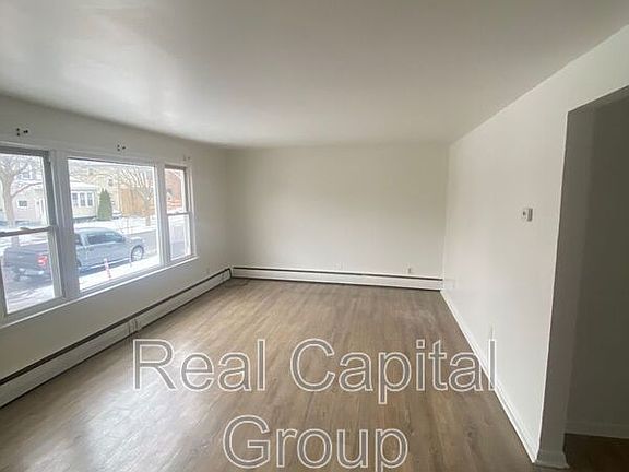 2nd image of 180 Euclid Ave Floor 1