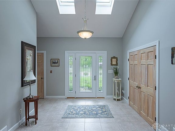 3rd image of 5010 Rhine Way
