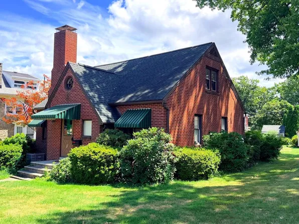 714 N Wyomissing Blvd, Wyomissing, PA 19610