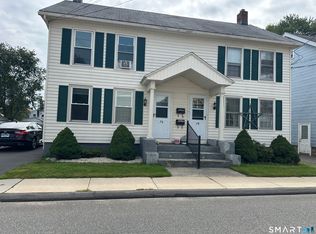 76-78 Oak St, Windsor Locks, CT 06096