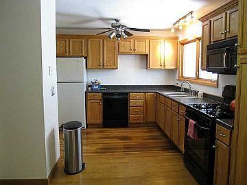 5th image of 28530 McCarty Dr