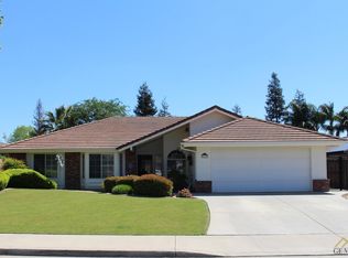 9111 Oak Hills Ave, Bakersfield, CA 93312