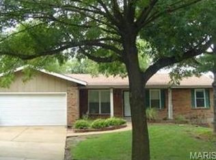 769 Vanderville Dr, Fenton, MO