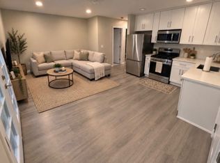 1353 Woodhaven Dr #2, Oceanside, CA 92056