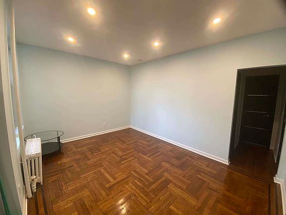 2nd image of 1247 Avenue V APT C1