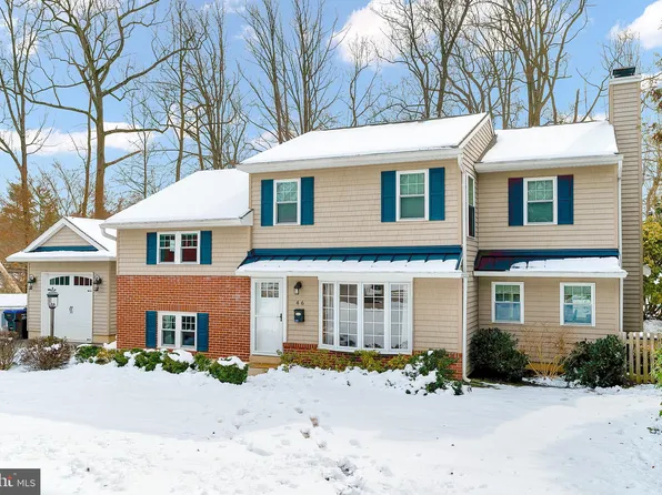 46 Greentree Ln, Malvern, PA 19355