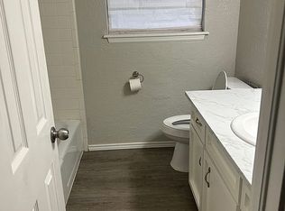 233 E 30th St, Edmond, OK 73013