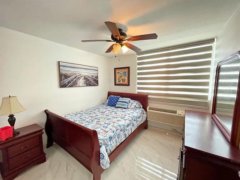 DN-301 Ocean Club At Seven Seas — Photo 23