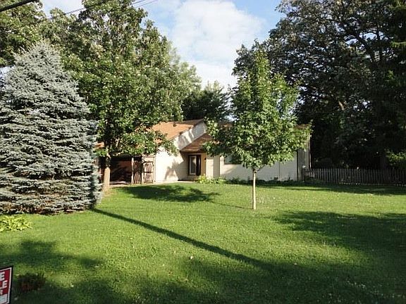 4th image of 26031 Valley Dr