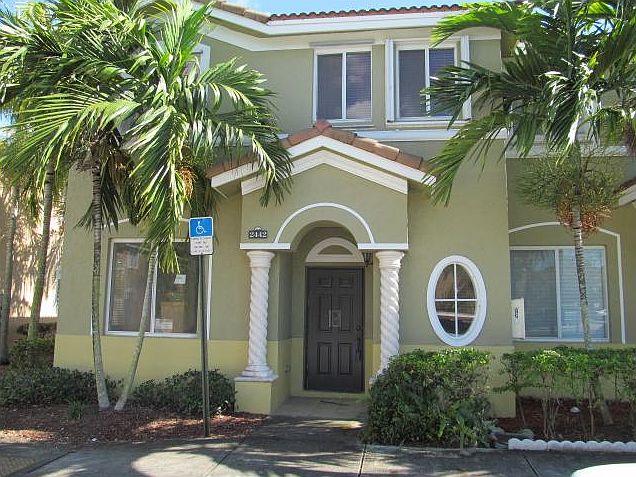 1st image of 2442 SE 12th Ct #136