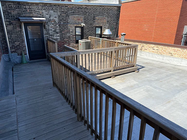 1443 N Milwaukee Ave #2 — Photo 18