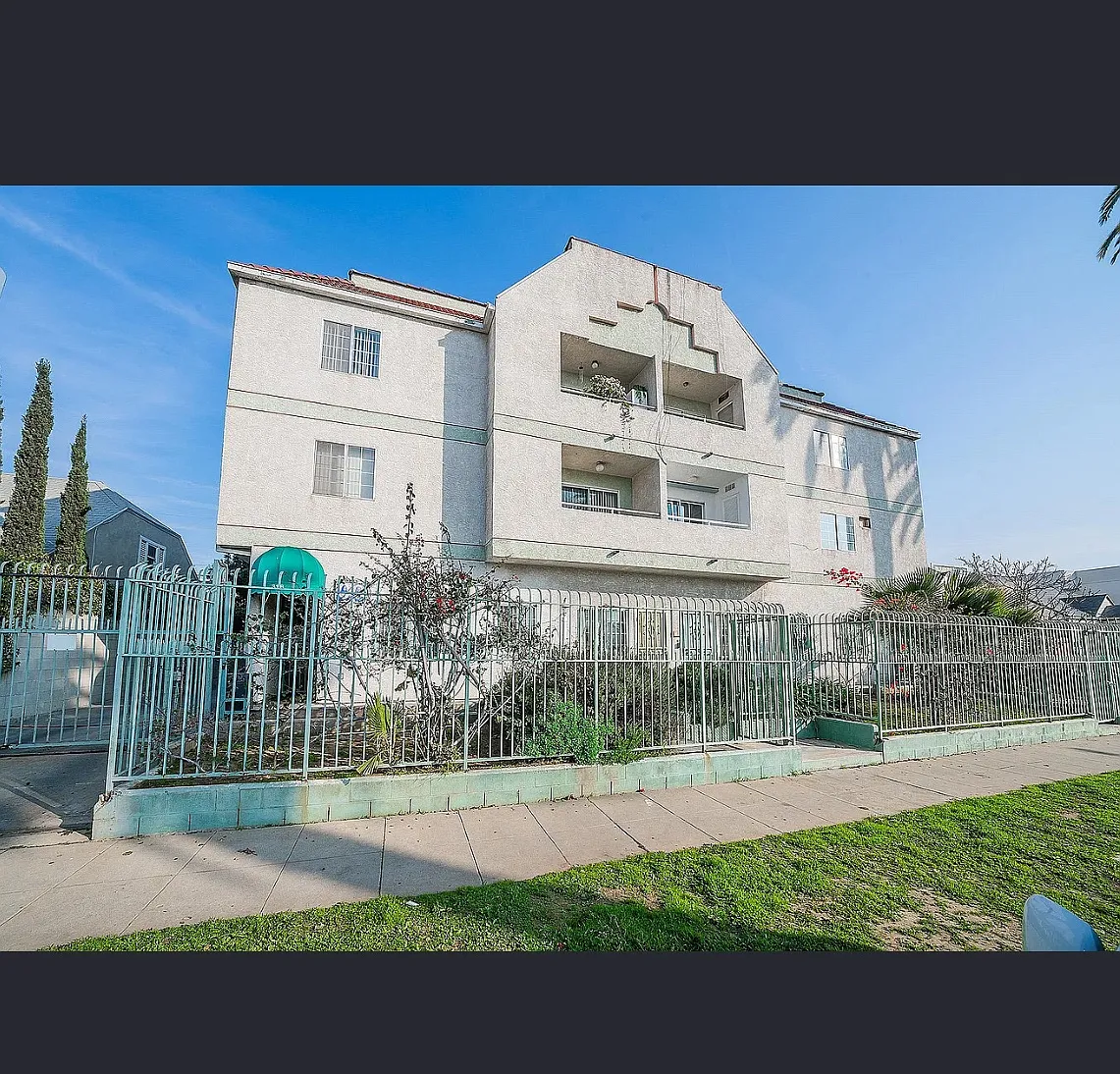 2 bed, $2,500 — Photo 3