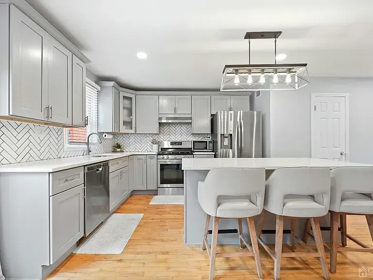 427 Gambocz Ct — Photo 24