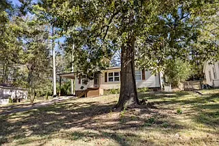 Building Photo - 1153 Linwood St