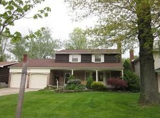 109 Ponderosa Dr, Williamsville, NY 14221