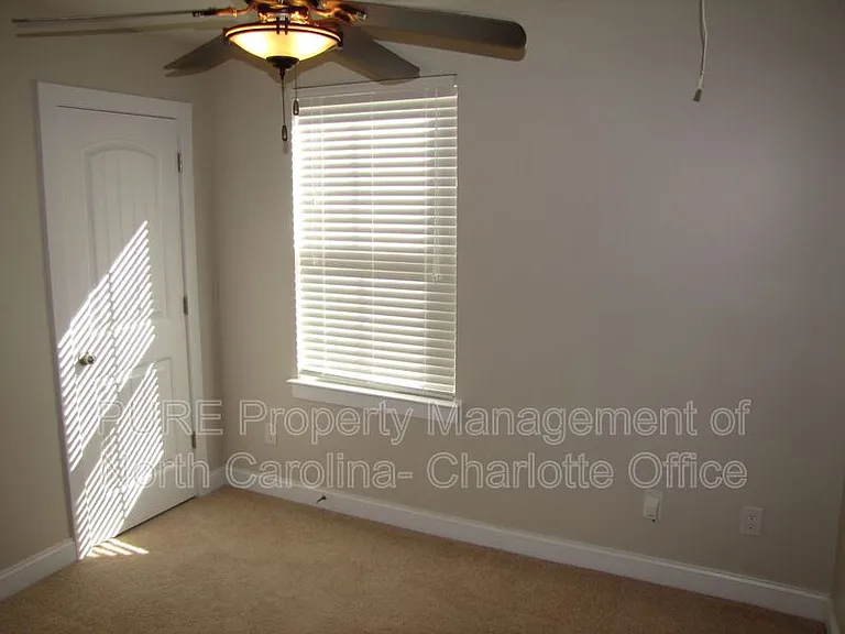 15959 Rose Glenn Ln — Photo 11