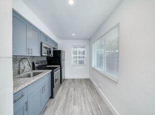 1948 Wiley St, Hollywood, FL 33020