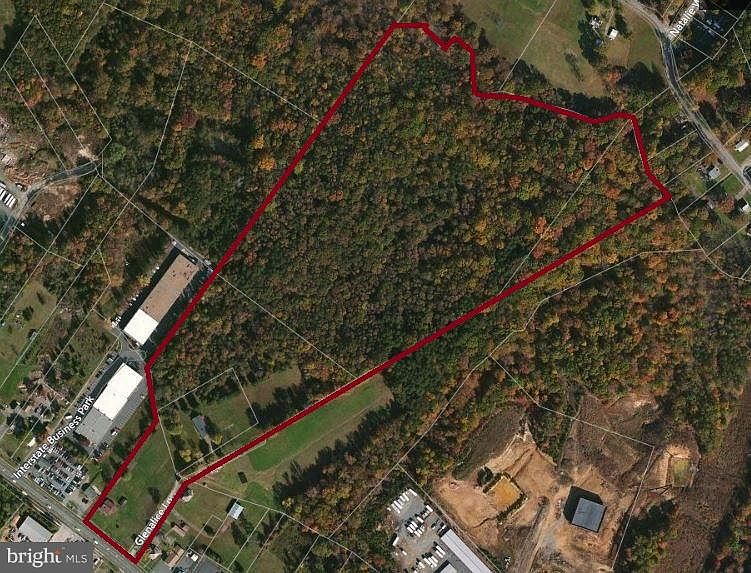 2nd image of 290 Warrenton Rd