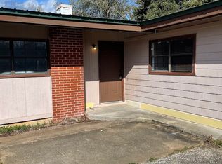 2000 N Riverview Cir, Albany, GA 31705