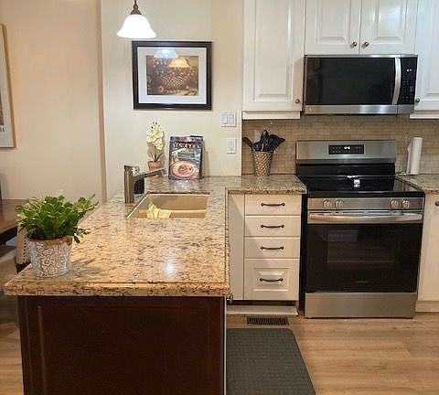 4th image of 55 Trott Blvd #131