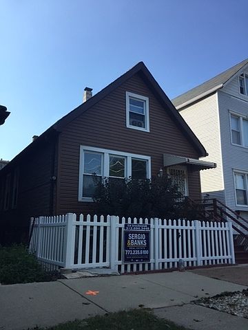 1st image of 2302 N Hoyne Ave