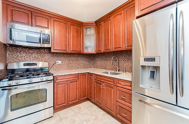 Sold by Re/Max In The City | media 21