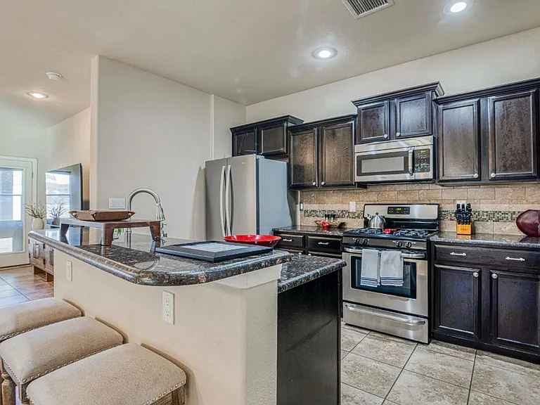 7413 Red Cedar Dr — Photo 29