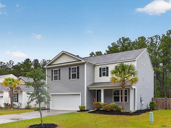3rd image of 358 Azore Way