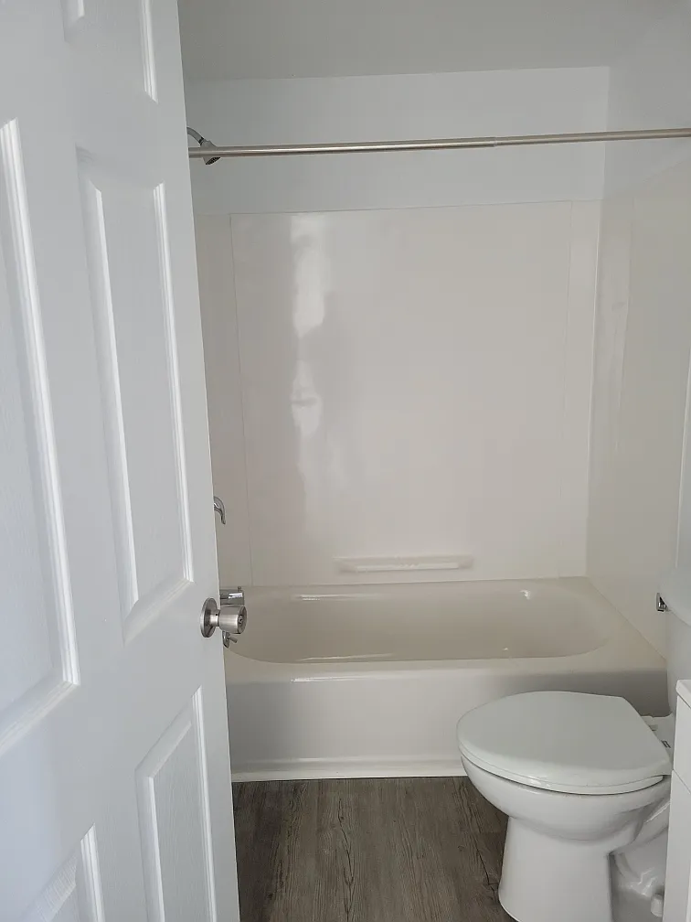 2 bed, $1,600 — Photo 1