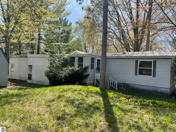 1632 Birch Dr, Lake, MI 48632