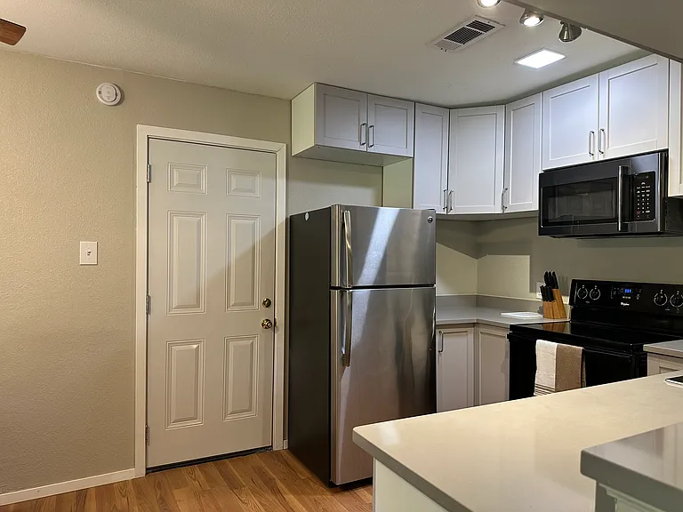 1607 Sagebrush Trl — Photo 33