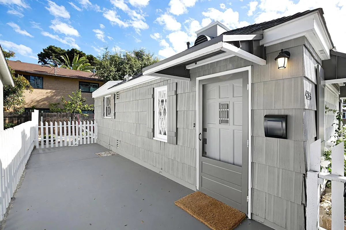 1 bed, 564 sqft, $2,900 — Photo 2