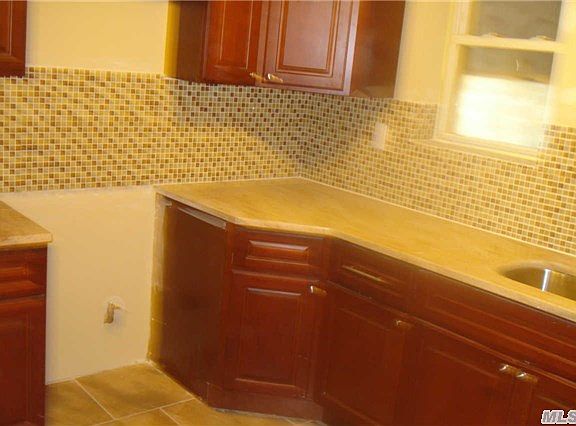 5th image of 8721 110th St