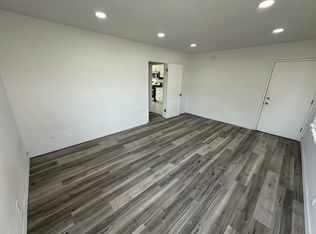 10429 McVine Ave APT A, Sunland, CA 91040