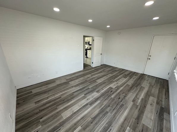 10429 McVine Ave APT A