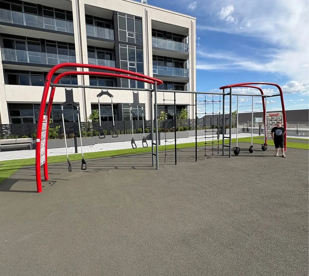 2 bed, $2,500 — Photo 2