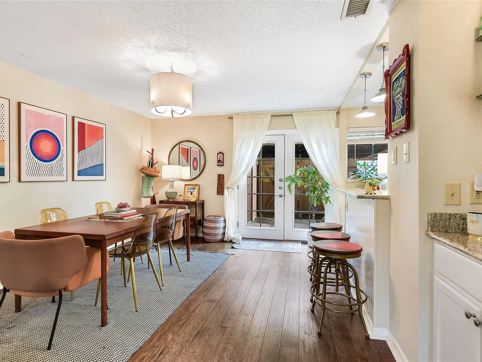 2 bed, 3.0 bath, 1171 sqft, $2,150 — Photo 3
