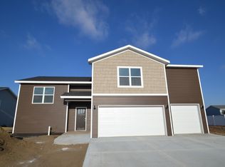 6060 Reily Rd, Bismarck, ND 58504