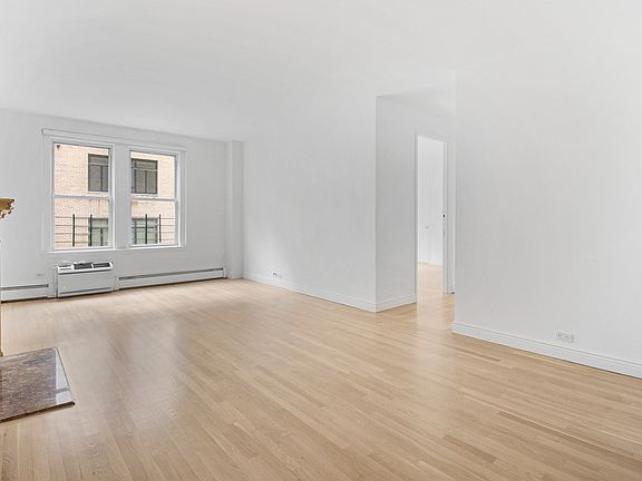 5th image of 40 W 55th St #8DD