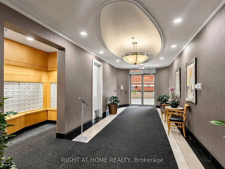 123 Eglinton Ave E #Penthouse 4 — Photo 6
