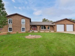 2N628 Virginia Ave, Glen Ellyn, IL 60137