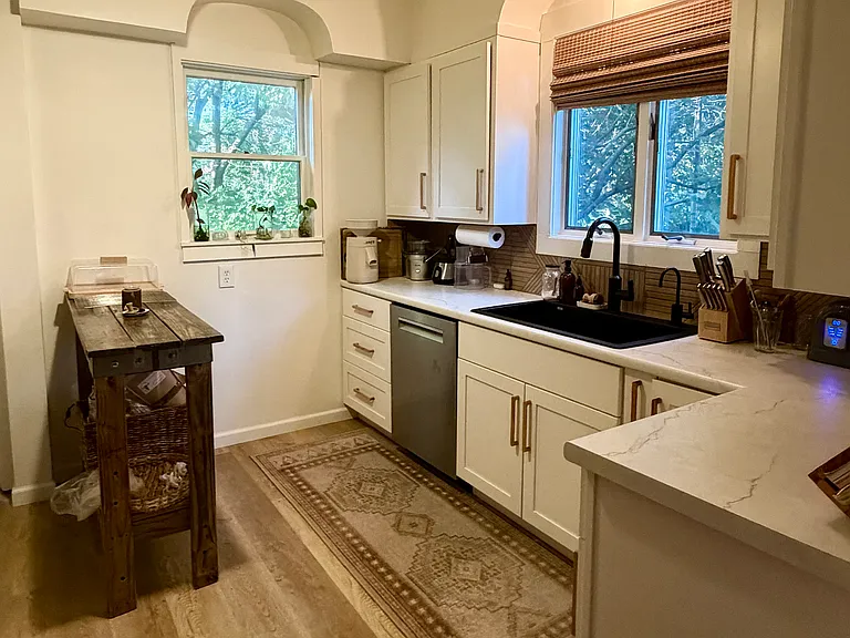 101 Burr Oak St NE #1 — Photo 4
