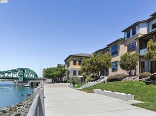 2811 Regatta Dr, Oakland, CA 94601