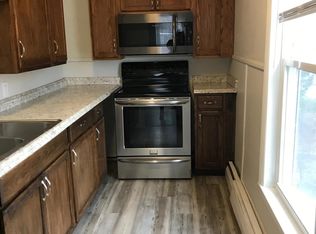 75 Seventh St APT 2, Auburn, ME 04210