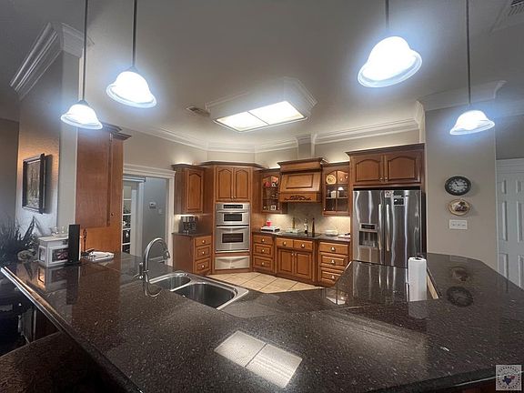 5th image of 2105 Capitol Hill Rd