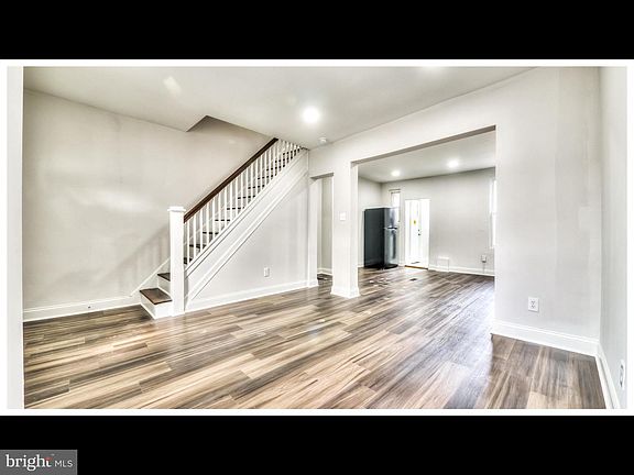 5th image of 1206 Darley Ave
