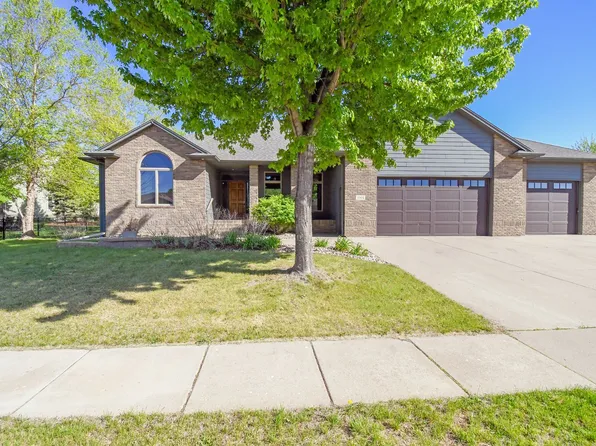 1004 W Laquinta St, Sioux Falls, SD 57108