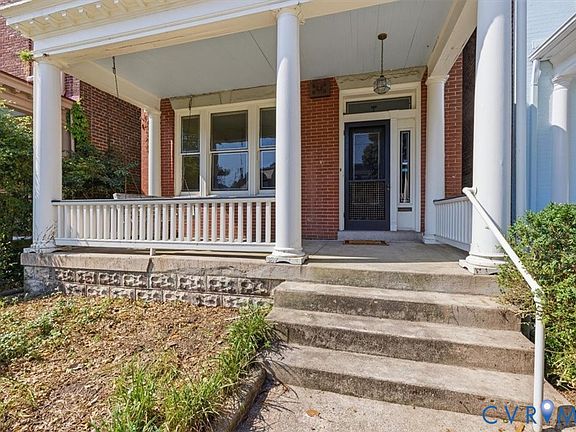 3rd image of 3131 Floyd Ave