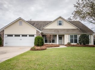 5237 Carys Brook Dr, Hahira, GA 31632